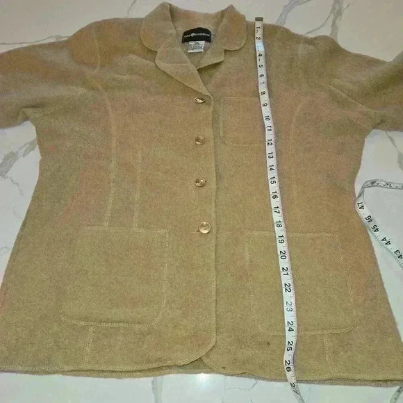 Sag Harbor Womens 100% Wool Button Down Cardigan Jacket Tan Size Medium - Picture 8 of 12